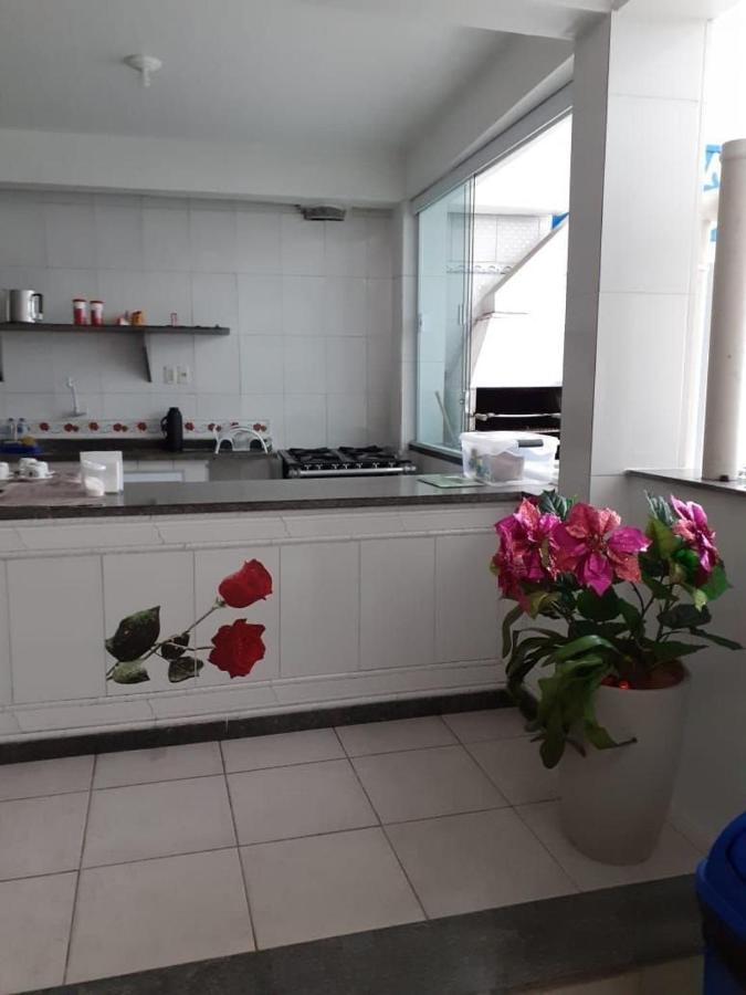 Bed and Breakfast Pousada Vitoria Убатуба Екстер'єр фото